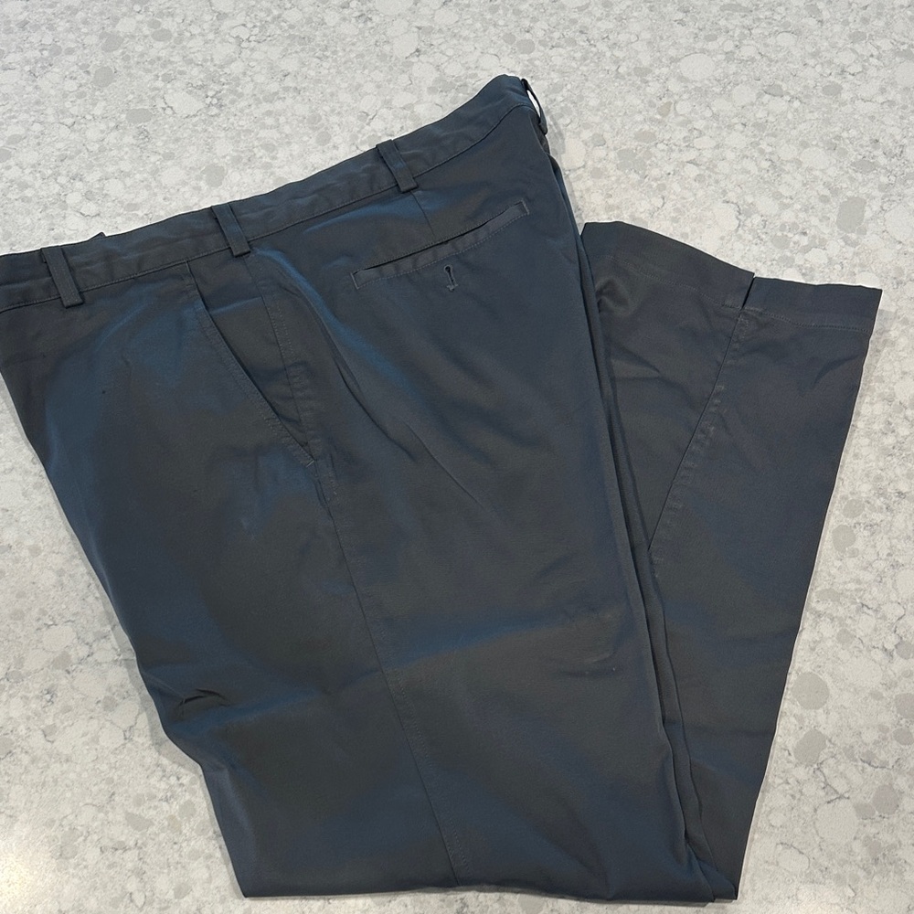 Nike Men's Dark Gray Chinos